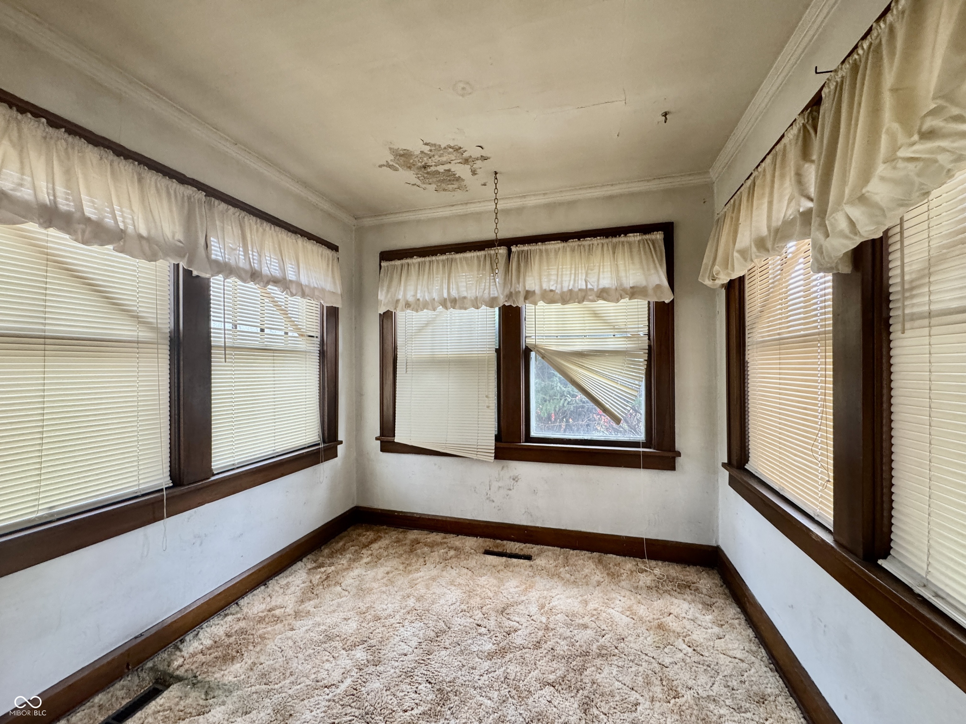 1225 Victory Court Anderson, IN 46016 - Photo 6 of 16