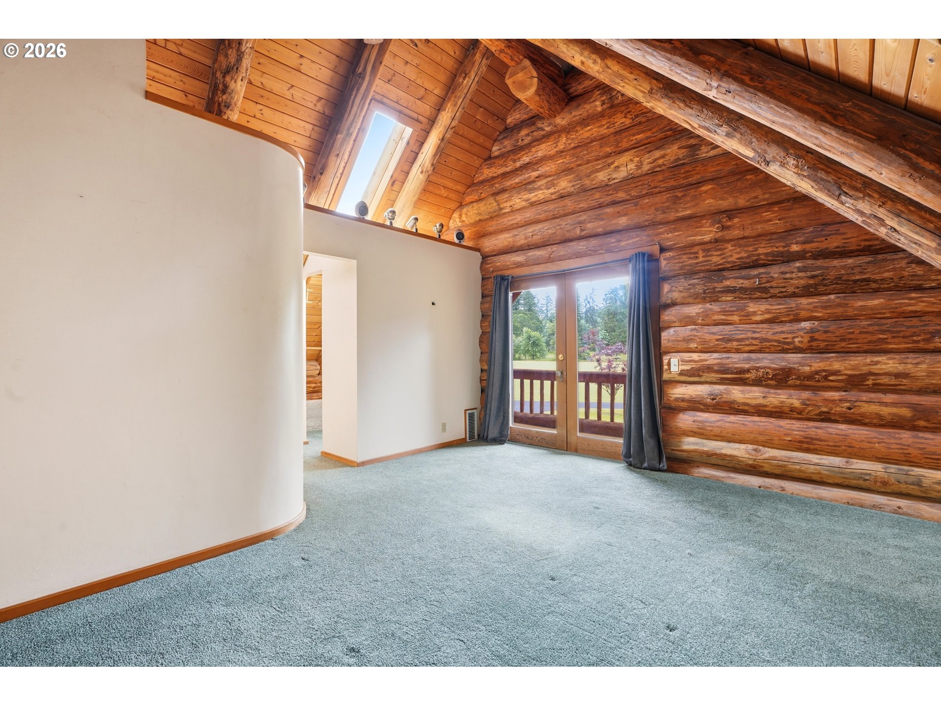 29870 South Dhooghe Road Colton, OR 97017 - Photo 17 of 48 a view of empty room with floor to ceiling window