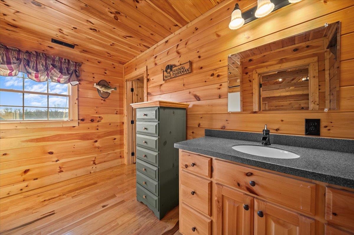 1520 East Cherokee Street Chesnee, SC 29323 - Photo 25 of 47