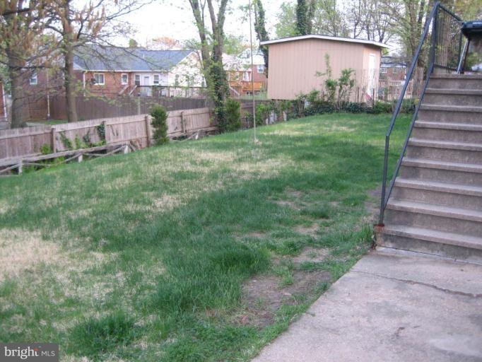 6019 Brunswick Street Springfield, VA 22150 - Photo 14 of 15 Back yard