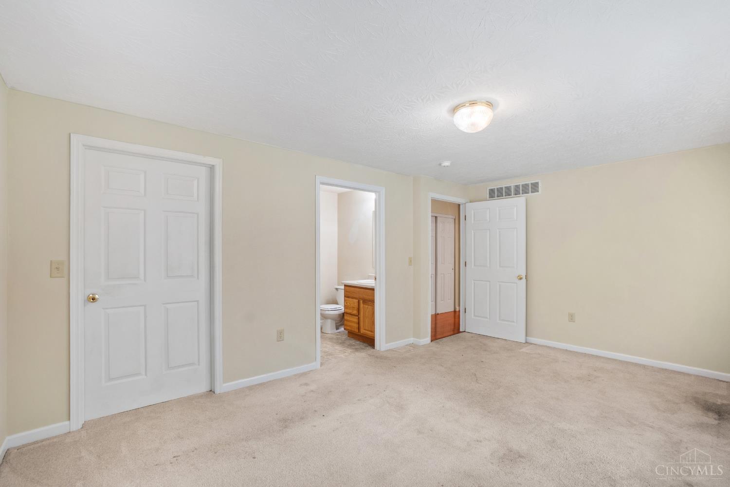 3946 Cain Run Road Batavia, OH 45103 - Photo 8 of 34