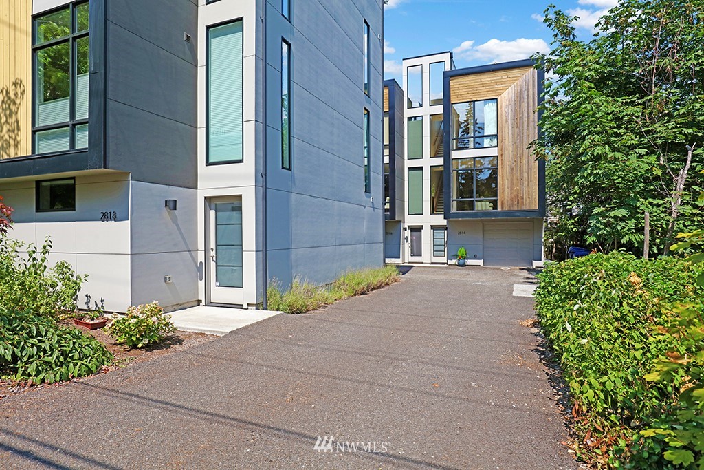 2814 Southwest Genesee Street Seattle, WA 98126 - Photo 1 of 22 Gallery Image 1