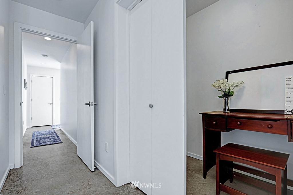 2814 Southwest Genesee Street Seattle, WA 98126 - Photo 13 of 22 Gallery Image 13
