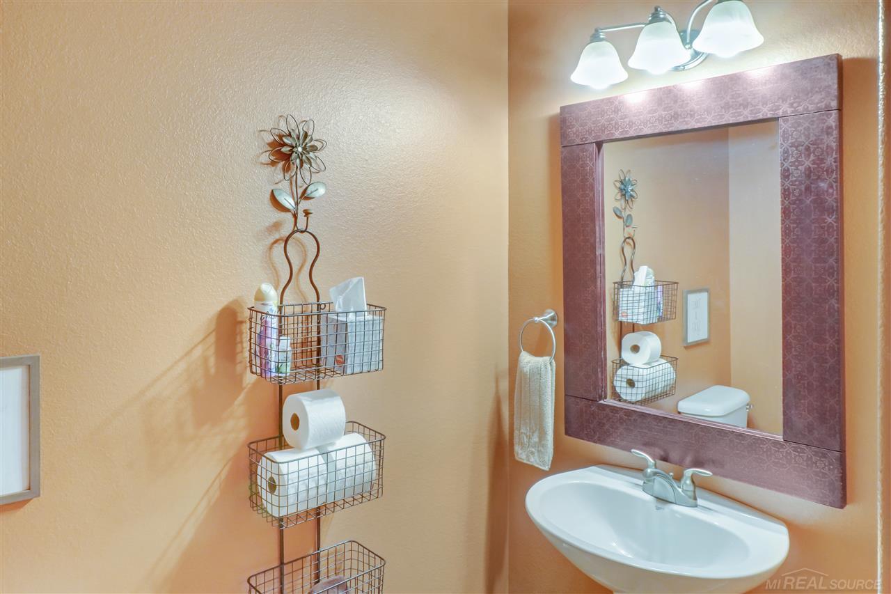 1148 Scott Ridge Drive Adrian, MI 49221 - Photo 47 of 76 50039508-46.JPG