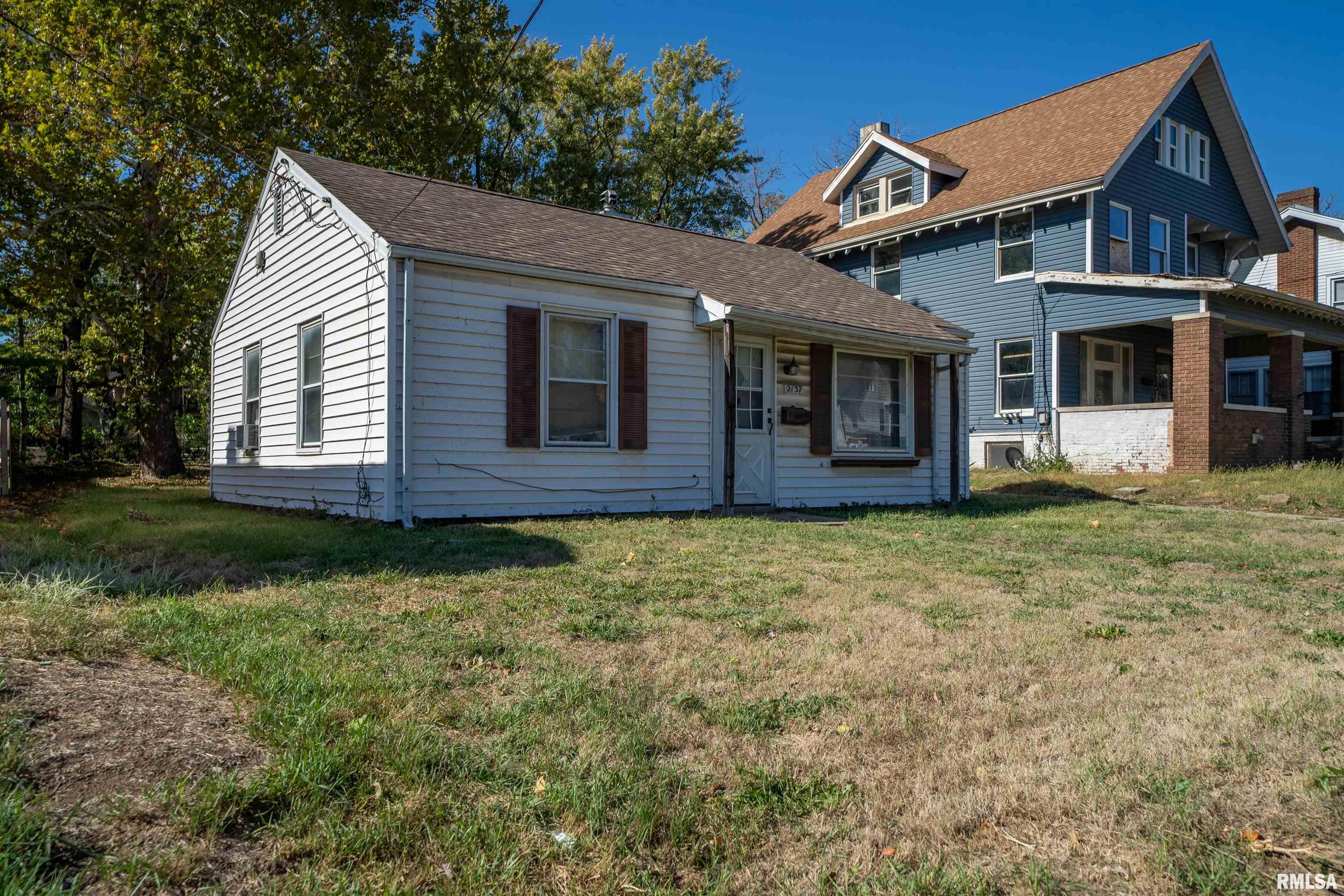 2137 North Prospect Road Peoria, IL 61603 - Photo 3 of 7 Gallery Image 3