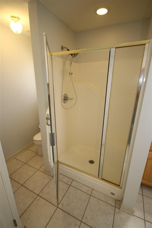 5337 Morgan Ridge Drive Milton, FL 32570 - Photo 27 of 50 shower. Can lighting above shower & garden tub.