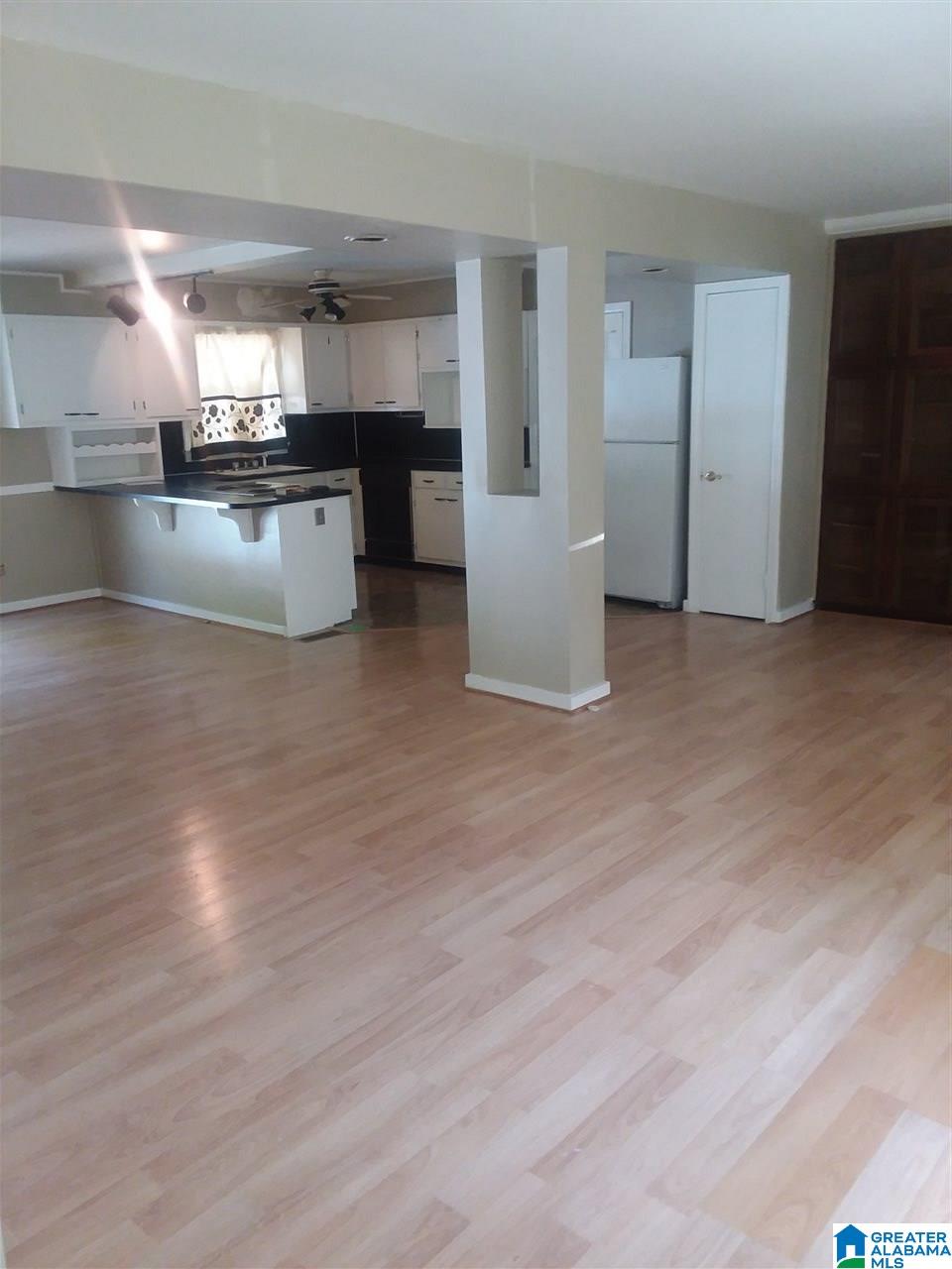 1137 Camellia Road Birmingham, AL 35215 - Photo 3 of 16