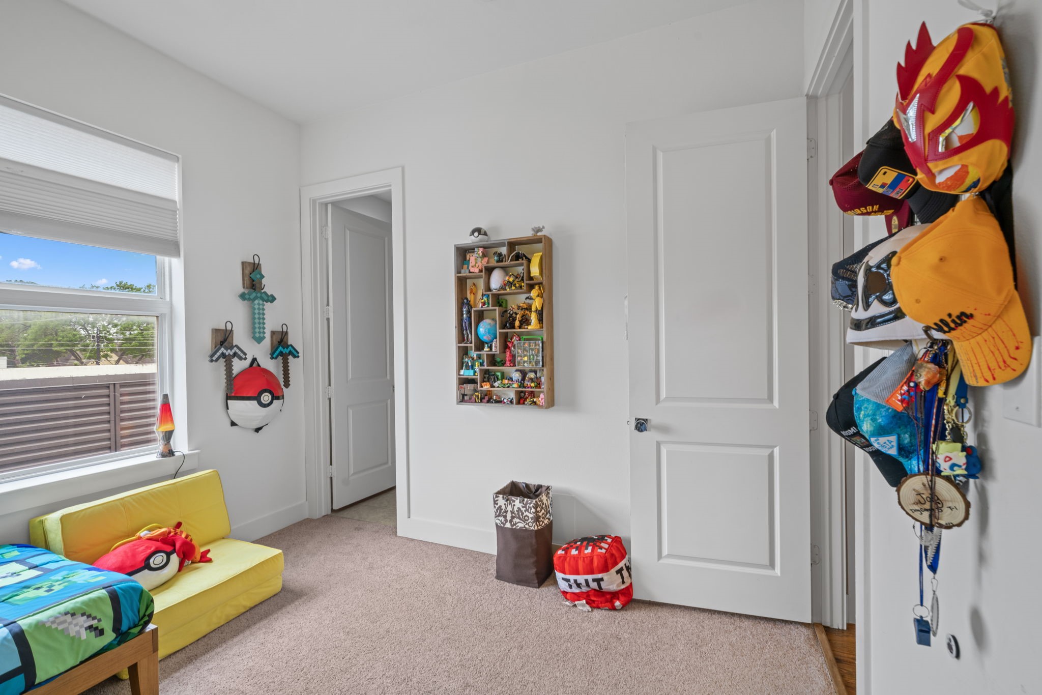 1804 Prospect Street Houston, TX 77004 - Photo 36 of 49 Secondary room offers comfort and style.