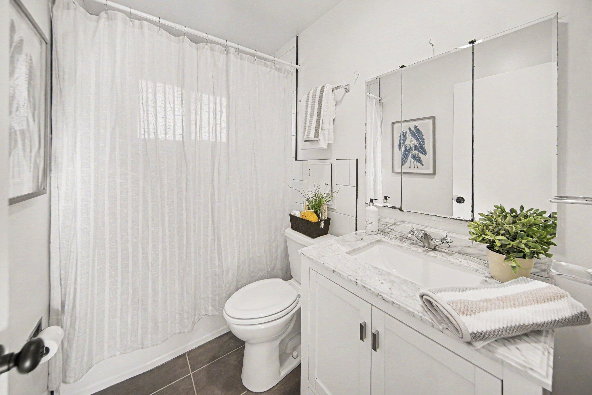 3630 Eli Road Ann Arbor, MI 48104 - Photo 17 of 39 017_file_6017