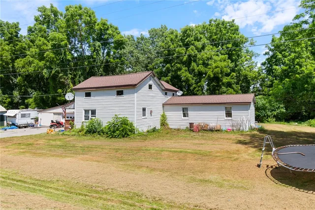 $92,000 | 13797 Old Rt 31 (rte 89) Street East, Savannah, NY 13146