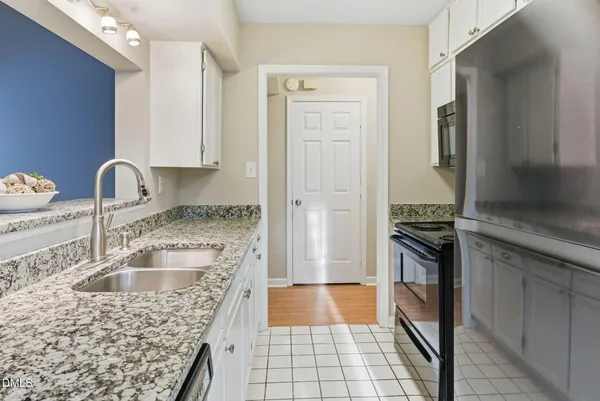 a view of an empty room with window