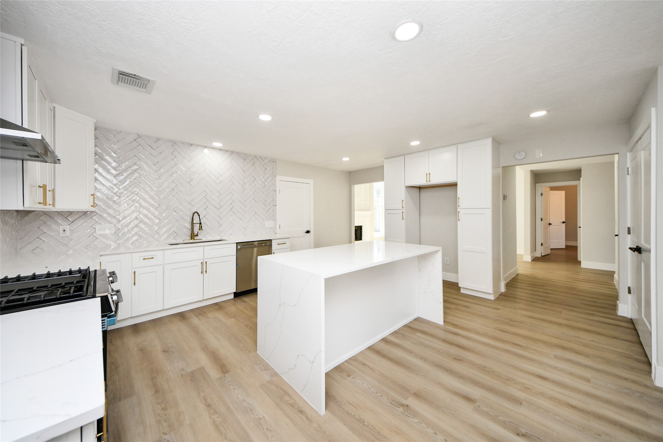 10223 Dude Road Houston, TX 77064 - Photo 12 of 44 a view of kitchen with wooden floor