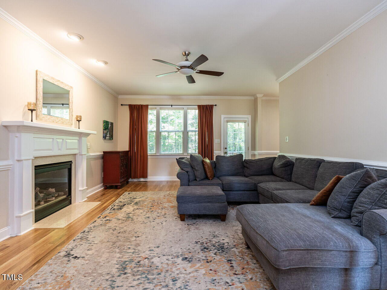 1001 Highlander Drive Raleigh, NC 27603 - Photo 7 of 35 009-1280x960-family-room