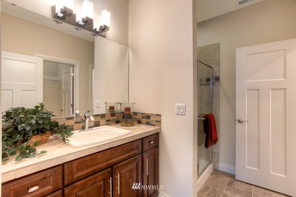 21411 35th Avenue Southeast, Unit 2 Bothell, WA 98021 - Photo 14 of 24