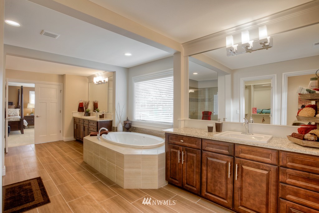 21411 35th Avenue Southeast, Unit 2 Bothell, WA 98021 - Photo 20 of 24