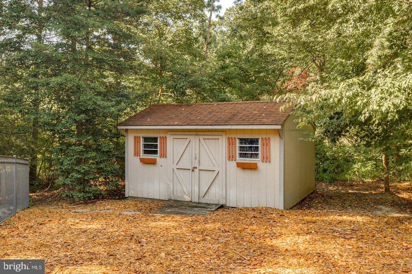 7 Castle Road Shamong, NJ 08088 - Photo 42 of 52 Pool shed