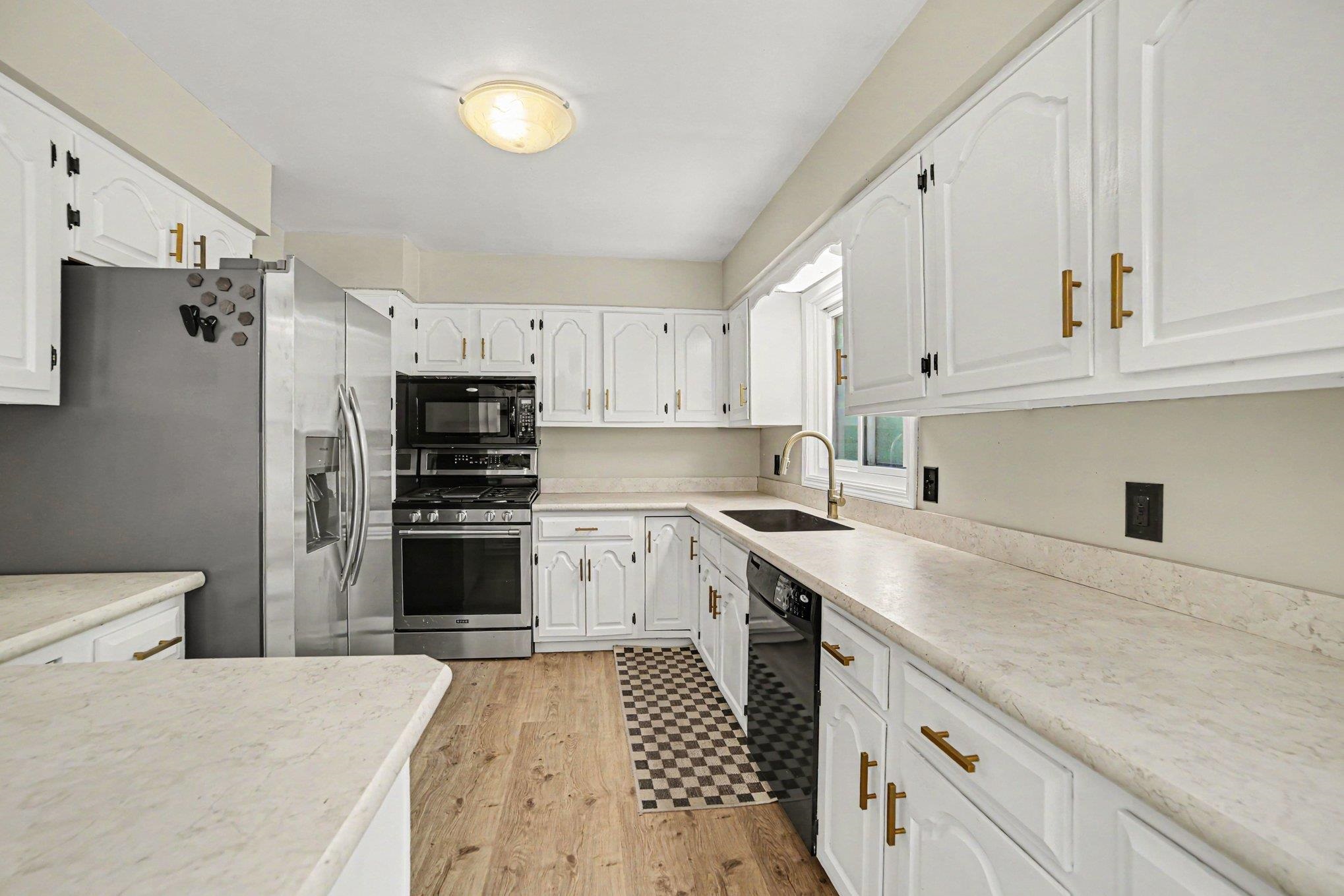2916 Bangor Road Bay City, MI 48706 - Photo 8 of 28