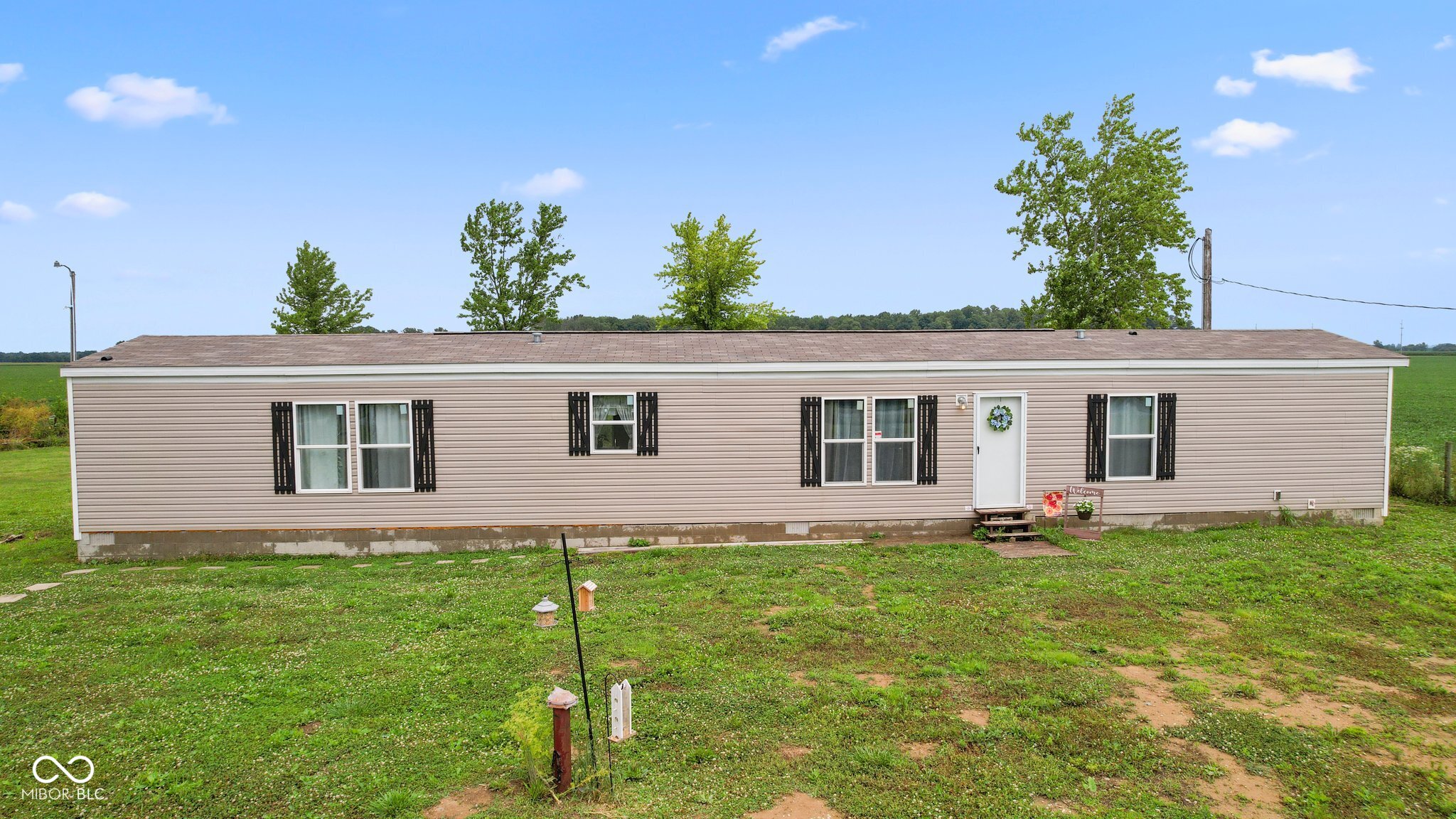2316 East Division Road Hillsboro, IN 47949 - Photo 2 of 42 Gallery Image 2