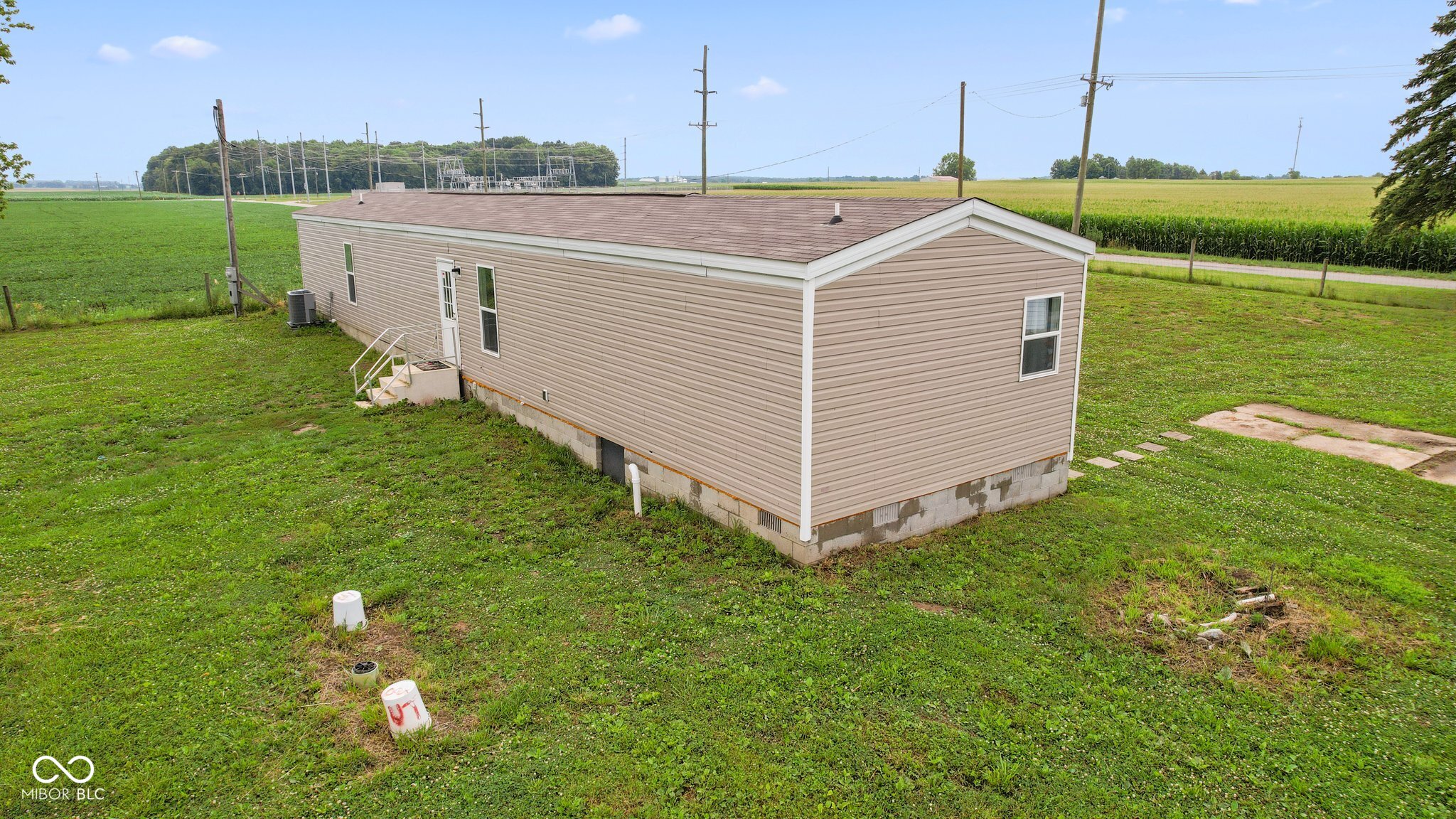 2316 East Division Road Hillsboro, IN 47949 - Photo 5 of 42 Gallery Image 5