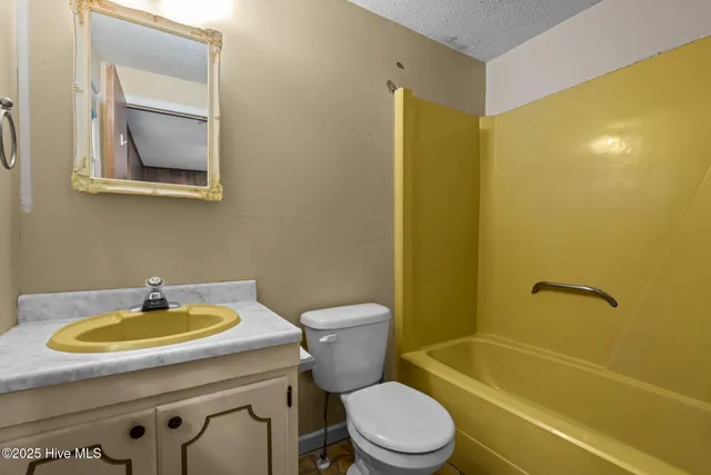 $270,000 | 201 Poplar Street, Carthage, NC 28327