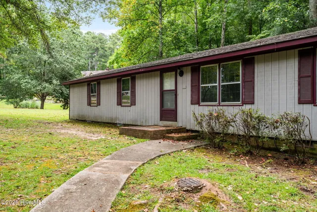 $270,000 | 201 Poplar Street, Carthage, NC 28327