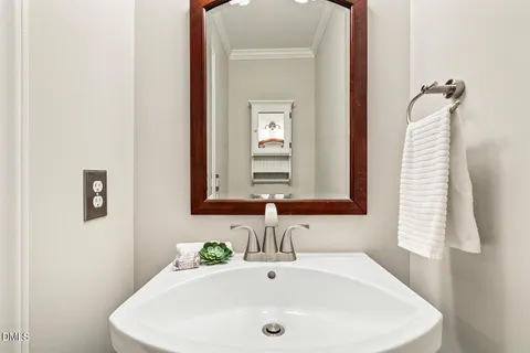 $775,000 | 407 Kettlebridge Drive, Cary, NC 27511