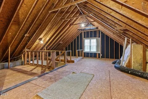 $775,000 | 407 Kettlebridge Drive, Cary, NC 27511