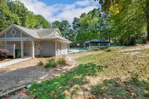 $775,000 | 407 Kettlebridge Drive, Cary, NC 27511