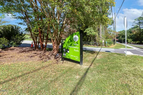 $775,000 | 407 Kettlebridge Drive, Cary, NC 27511