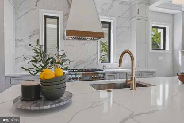 $2,599,000 | 724 North Cleveland Street, Arlington, VA 22201