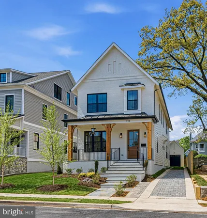 $2,599,000 | 724 North Cleveland Street, Arlington, VA 22201