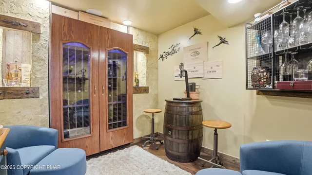 $599,000 | 104 Wolf Hollow Road, Lake Harmony, PA 18624