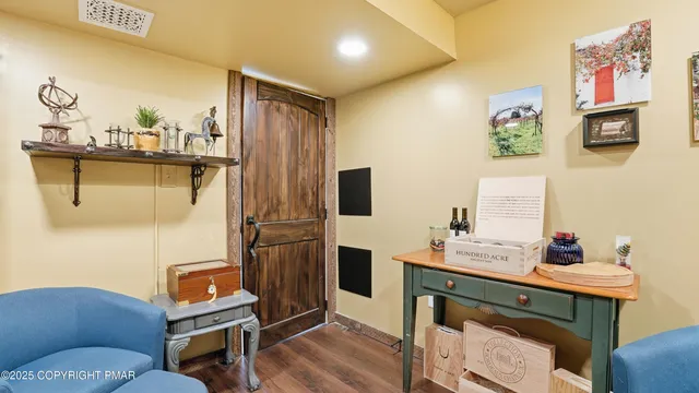 $599,000 | 104 Wolf Hollow Road, Lake Harmony, PA 18624