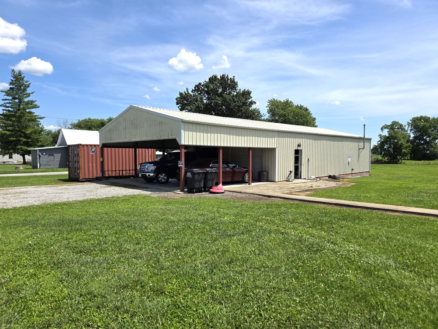 201 3rd Street Clay City, IL 62824 - Photo 65 of 92