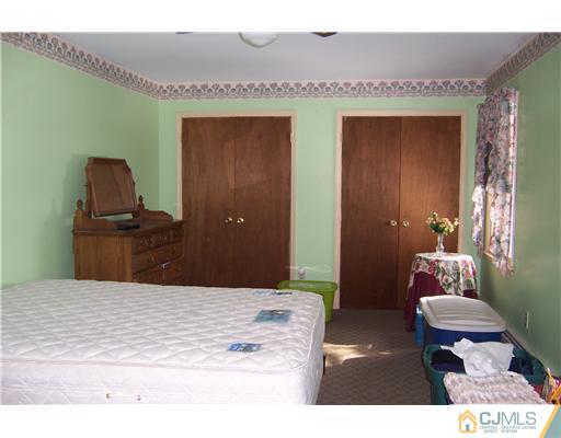 80 South Hill Road Colonia, NJ 07067 - Photo 12 of 25