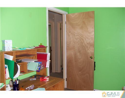 80 South Hill Road Colonia, NJ 07067 - Photo 18 of 25