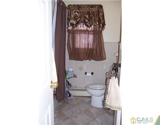 80 South Hill Road Colonia, NJ 07067 - Photo 19 of 25