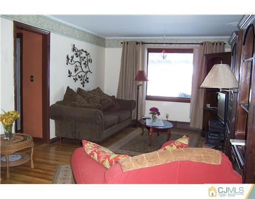 80 South Hill Road Colonia, NJ 07067 - Photo 3 of 25