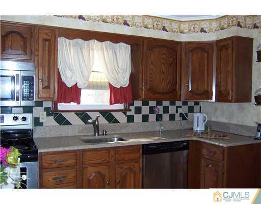 80 South Hill Road Colonia, NJ 07067 - Photo 7 of 25