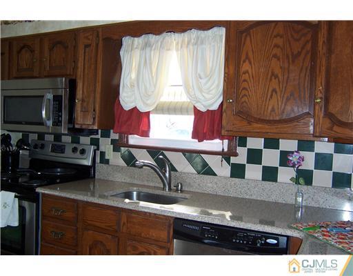 80 South Hill Road Colonia, NJ 07067 - Photo 8 of 25