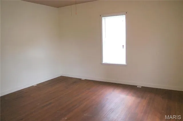 $675 | 106 West 5th S Street, Mount Olive, IL 62069