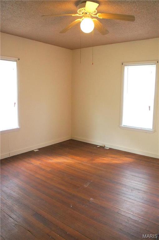 106 West 5th S Street Mount Olive, IL 62069 - Photo 6 of 12