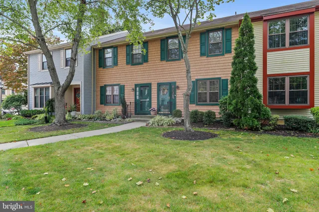 $325,000 | 840 Kings Croft Drive, Cherry Hill, NJ 08034