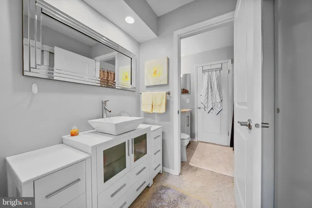 $325,000 | 840 Kings Croft Drive, Cherry Hill, NJ 08034