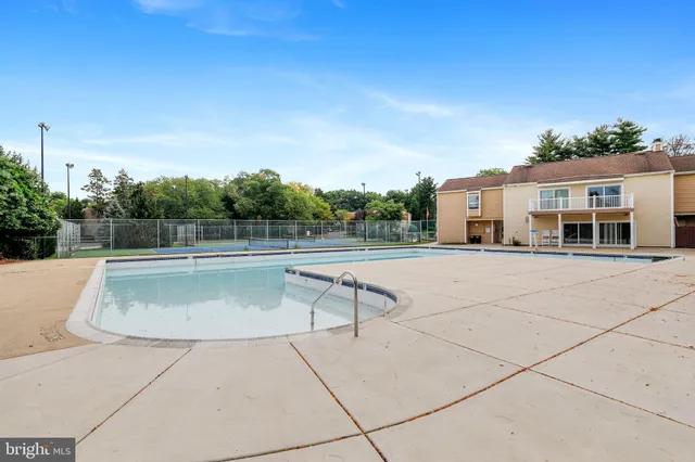 $325,000 | 840 Kings Croft Drive, Cherry Hill, NJ 08034