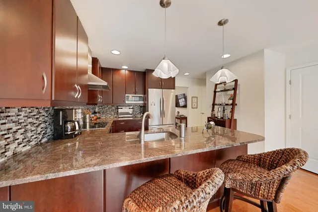 $325,000 | 840 Kings Croft Drive, Cherry Hill, NJ 08034