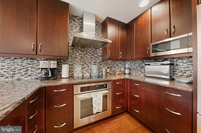 $325,000 | 840 Kings Croft Drive, Cherry Hill, NJ 08034