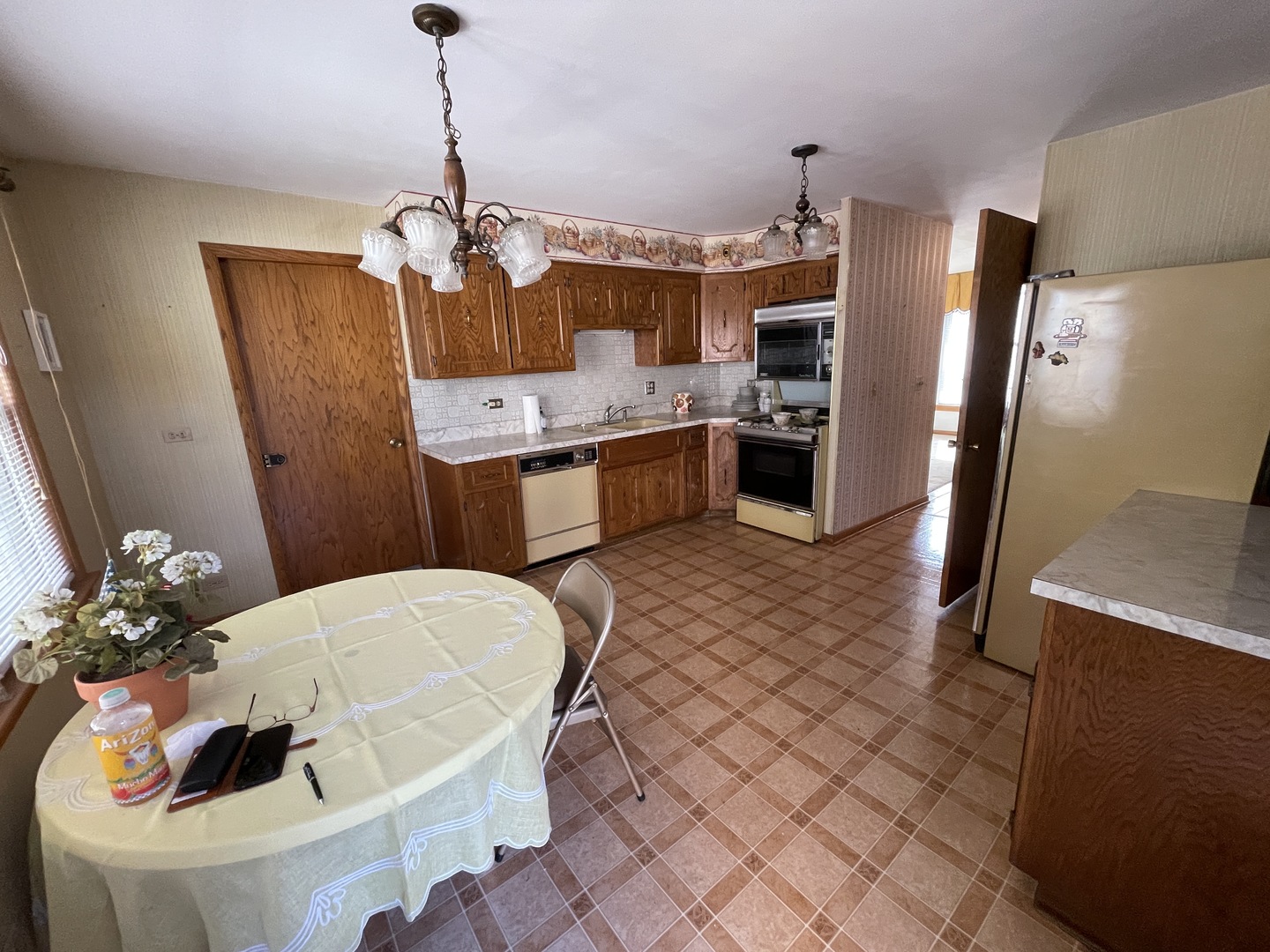 7236 West Olive Avenue Chicago, IL 60631 - Photo 4 of 16