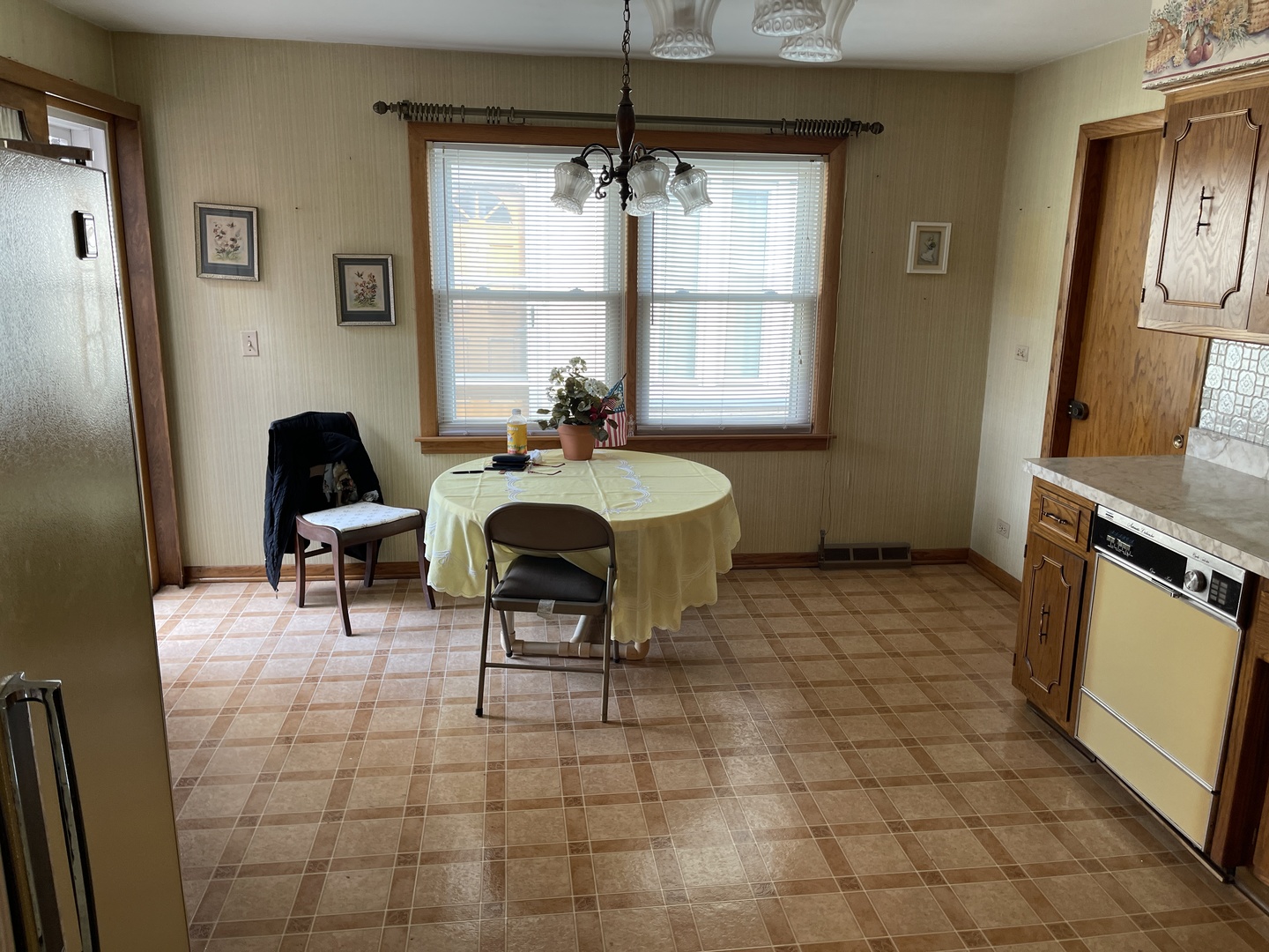 7236 West Olive Avenue Chicago, IL 60631 - Photo 6 of 16