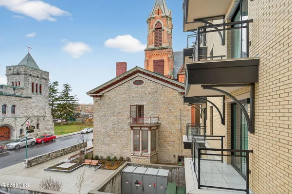 $975,000 | 19 Washington Street, Unit 260N, Saratoga Springs, NY 12866